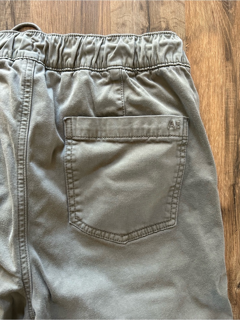American Eagle Outfitters Women’s Jogger Pants - Light Grayish Green - Picture 3 of 7